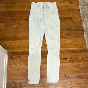 Madewell 11” high rise skinny jeans. White size 25